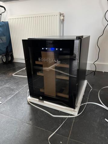 Bodeg43 wijnkoelkast 12 flessen beschikbaar voor biedingen