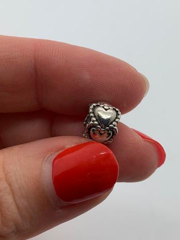 X650 Pandora zilveren bedel hartjes beschikbaar voor biedingen