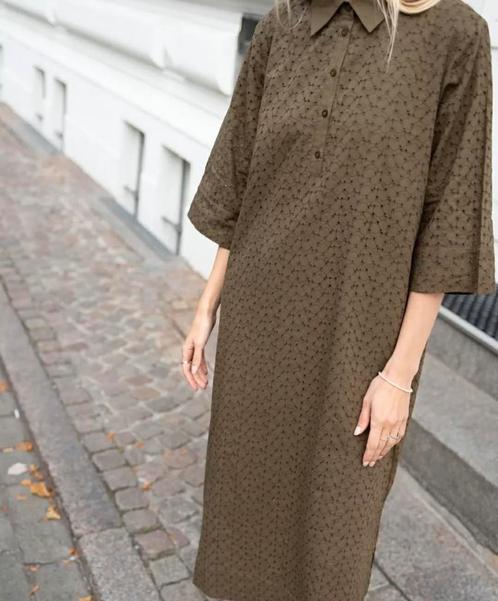 Milk Copenhagen khaki lange jurk broderie maat XL, Kleding | Dames, Jurken, Zo goed als nieuw, Maat 46/48 (XL) of groter, Groen