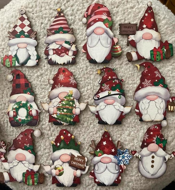 12 kerstboomhangers Tomte gnoom kerstkabouter houten hangers, Diversen, Kerst, Nieuw, Ophalen of Verzenden