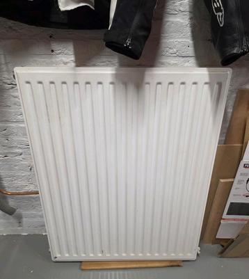 Radiator T22 70 x 90 beschikbaar voor biedingen