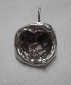 Zilveren vintage hanger nugget nr.607, Overige voorstellingen, Verzenden, Zo goed als nieuw, Zilver