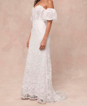Everlasting Muse White Embroidered Off-the-Shoulder wedding beschikbaar voor biedingen