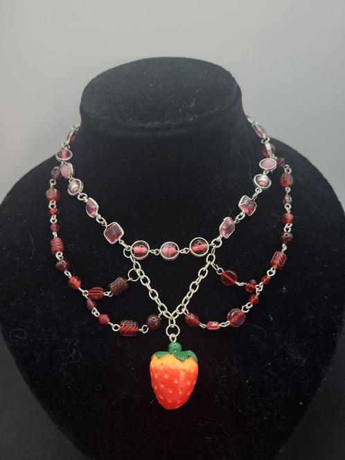 Aardbei Ketting - handgemaakt, Sieraden, Tassen en Uiterlijk, Kettingen, Nieuw, Overige materialen, Rood, Met hanger, Verstelbaar