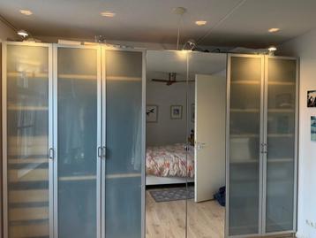 7 deuren PAX-kledingkast 50X230 beschikbaar voor biedingen