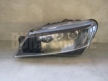 Koplamp Skoda Superb 3 III 3V1 XENON 15-19 LINKS Q394/C167 beschikbaar voor biedingen