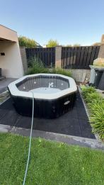 Intex  jacuzzi spa / zoutwater systeem ( 6 persoons ), Ophalen, Zo goed als nieuw, Pomp