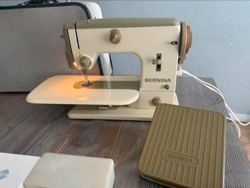 Bernina 600 Antieke Naaimachine beschikbaar voor biedingen
