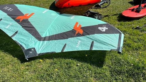 F One Strike V4 Wing 4 meter met hendels en carbon boom, Watersport en Boten, Wingsurfen, Ophalen of Verzenden