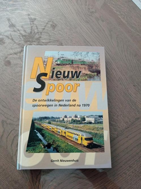 G. Nieuwenhuis - Nieuw Spoor, Boeken, Vervoer en Transport, Gelezen, Trein, Ophalen of Verzenden