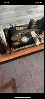Antiek naaimaschin €60, Antiek en Kunst, Antiek | Naaimachines, Ophalen of Verzenden