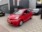 Toyota Aygo 1.0-12V Comfort 2e Eigenaar! NAP APK 1 Jaar, Gebruikt, 4 stoelen, 68 pk, Origineel Nederlands