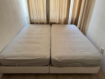 2 Heavy Single beds for sale with robust mattress beschikbaar voor biedingen