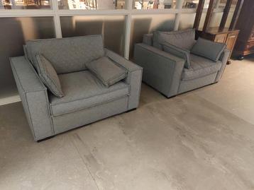 6 zo goed als nieuwe ruime fauteuils /  loveseats ( 500558 