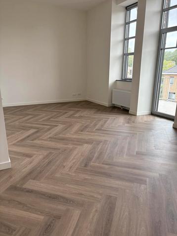 Vloer leggen | pvc leggen | laminaat leggen | egaliseren beschikbaar voor biedingen