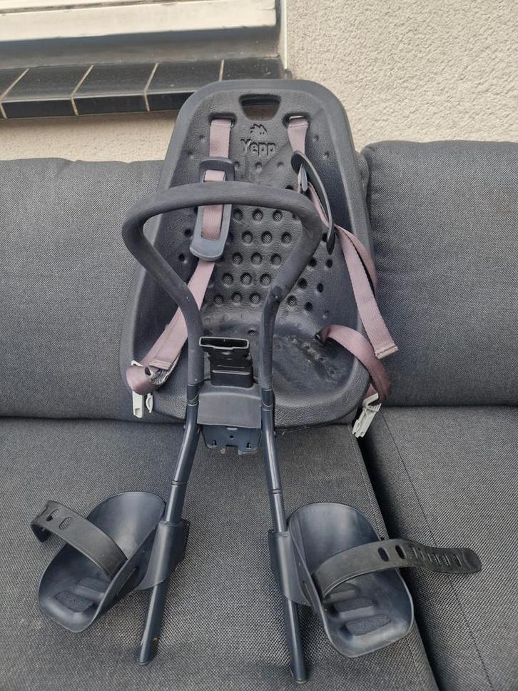 Yepp Fietszitje Voor, Fietsen en Brommers, Fietsaccessoires | Fietsstoeltjes, Gebruikt, Voorzitje, 9 t/m 18 kg, Voetsteuntjes