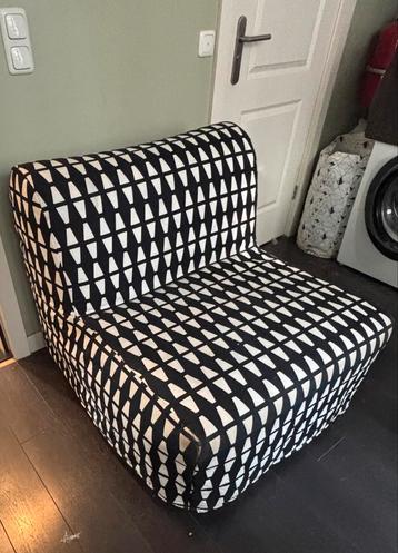 IKEA’s Lycksele Sofa bed beschikbaar voor biedingen