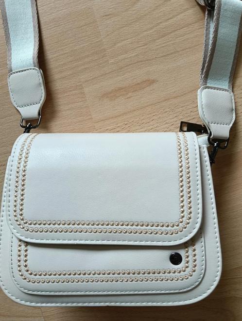 NIEUW schattig tasje, Sieraden, Tassen en Uiterlijk, Tassen | Schoudertassen, Nieuw, Ophalen of Verzenden