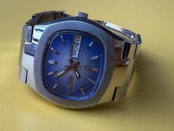 Mido Multi Star (NOS) 70's vintage horloge beschikbaar voor biedingen