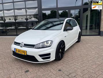 Volkswagen Golf 1.2 TSI Trend, R-Line uitgevoerd, Panodak, N beschikbaar voor biedingen