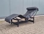 ZEER VROEGE chaise longue LC4 design Corbusier Perriand, Huis en Inrichting, Banken | Sofa's en Chaises Longues, Ophalen, Gebruikt