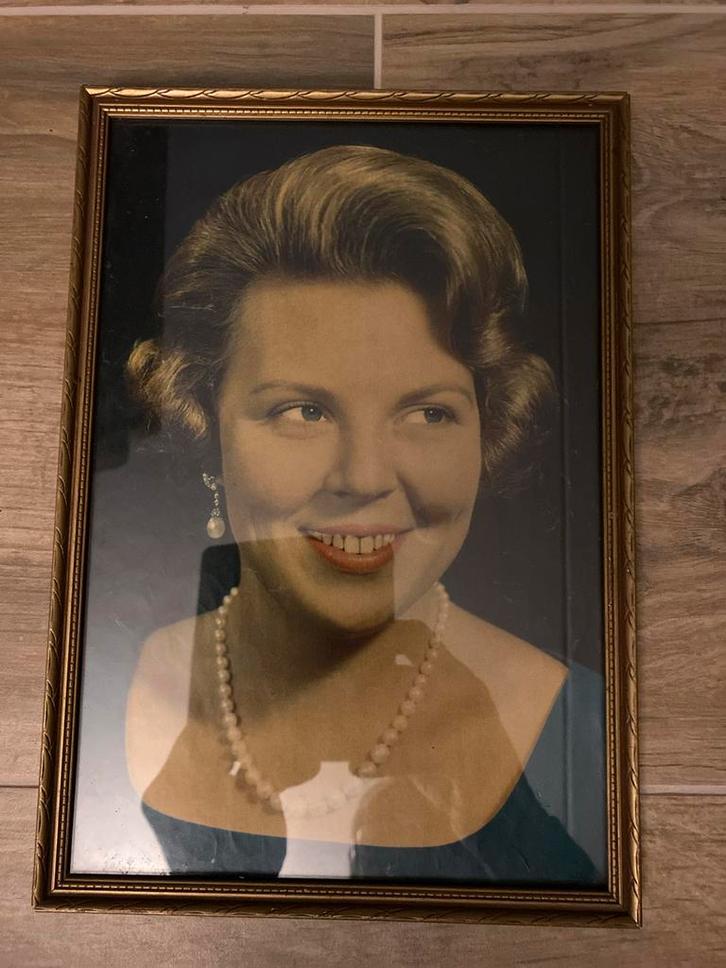 Oude Portret Beatrix in lijst, 1959, Antiek en Kunst, Kunst | Tekeningen en Foto's, Ophalen of Verzenden