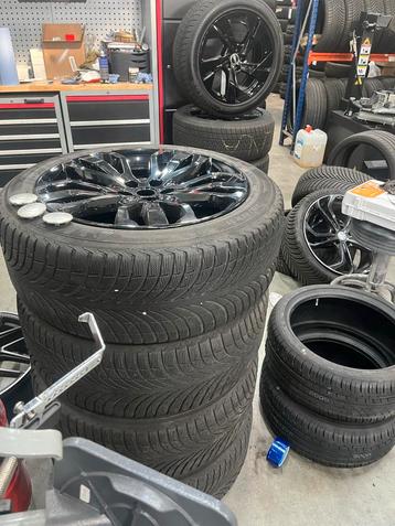 Range Rover 21 inch velgen met winterbanden beschikbaar voor biedingen