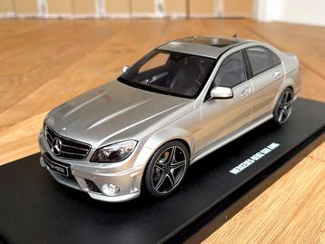 SUMMER DEAL Mercedes C63 AMG W204 1:18 GT Spirit GT462 nieuw beschikbaar voor biedingen