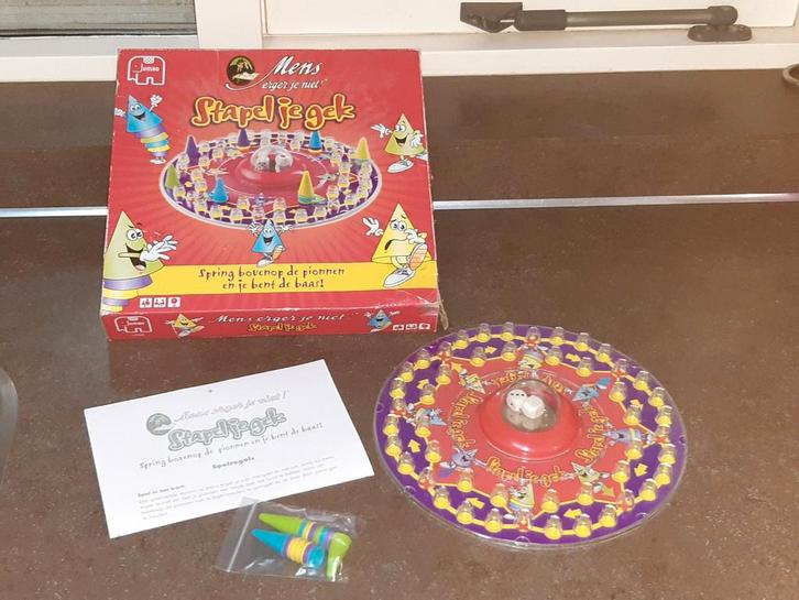 Mens erger je niet stapel je gek, Hobby en Vrije tijd, Gezelschapsspellen | Bordspellen, Zo goed als nieuw, Ophalen of Verzenden