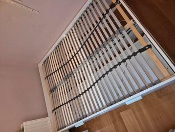 Ikea bed 200x140 beschikbaar voor biedingen