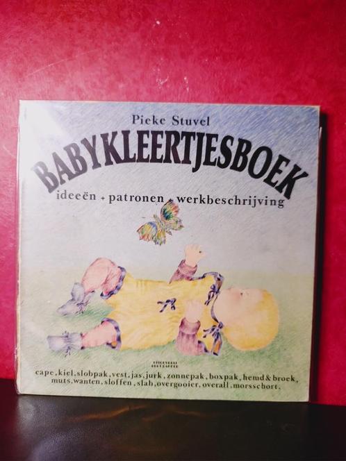 BABYKLEERTJESBOEK - Pieke Stuvel, Boeken, Mode, Zo goed als nieuw, Mode algemeen, Verzenden