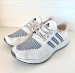 Adidas Swift Run Sneakers - Maat 42, Ophalen of Verzenden, Gedragen, Wit, Sneakers of Gympen