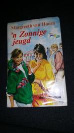 'n Zonnige jeugd, Margreeth van Hoorn, Ophalen of Verzenden, Gelezen, Margreeth van Hoorn, Nederland