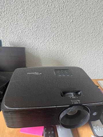 Beamer Optoma HD144X - 405 Lampuren beschikbaar voor biedingen