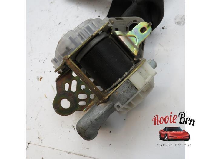 Veiligheidsgordel links-voor van een Nissan Micra, Auto-onderdelen, Interieur en Bekleding, Nissan, Gebruikt, 3 maanden garantie