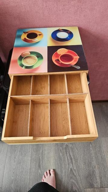 Grote Koffiecup houder van hout 🎀Met lade🌺Als nieuw beschikbaar voor biedingen
