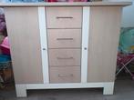 Creme/wit eiken commode, ruim met 4 lades en 2 deuren., Kinderen en Baby's, Kinderkamer | Commodes en Kasten, Ophalen, 50 tot 70 cm