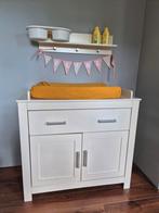Commode wit/creme inclusief wandplank., Kinderen en Baby's, Kinderkamer | Commodes en Kasten, Ophalen, Gebruikt, 50 tot 70 cm