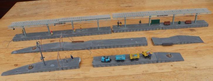 Perron station trein Märklin Fleischmann Roco Trix Piko Lima, Hobby en Vrije tijd, Modeltreinen | H0, Gebruikt, Brug, Tunnel of Gebouw
