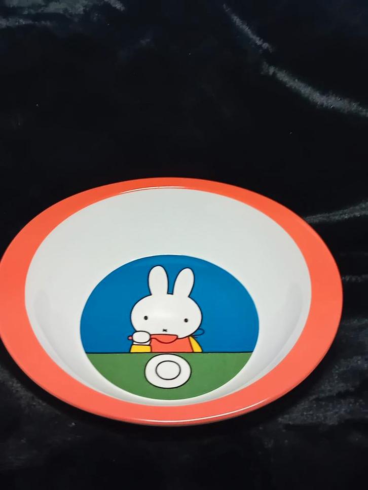 Mepal Nijntje Speelt Schaaltje / Papbord - Oranje Rand, Huis en Inrichting, Keuken | Servies, Zo goed als nieuw, Bord(en), Overige stijlen