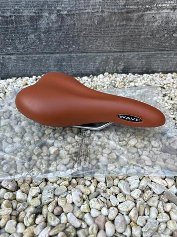 Partij Selle Royal Wave fiets zadels 132 stuks beschikbaar voor biedingen