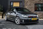Volkswagen Golf 2.0 GTI DSG F1 Edition 35 Pano/DCC/DYNA/BULL, Gebruikt, 4 cilinders, Zwart, Leder