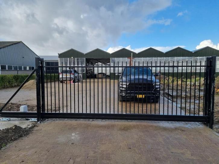 Vrijdragende spijlen schuifpoort of draaipoort incl motor, Tuin en Terras, Tuinpoorten, Nieuw, Schuifpoort, IJzer, Ophalen