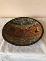 Stenen fruit schaal - dia 26 cm - bijna gratis, Ophalen of Verzenden, Zo goed als nieuw