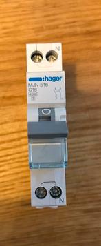 Hager - MJN516 - Installatieautomaat C16, Ophalen of Verzenden, Zo goed als nieuw