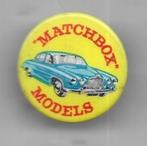 MATCHBOX AUTO BUTTON, Ophalen of Verzenden, Gebruikt, Merk, Speldje of Pin