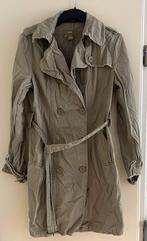 Mavi trenchcoat kaki maat M, Kleding | Dames, Jassen | Zomer, Verzenden, Gedragen, Maat 38/40 (M), Groen