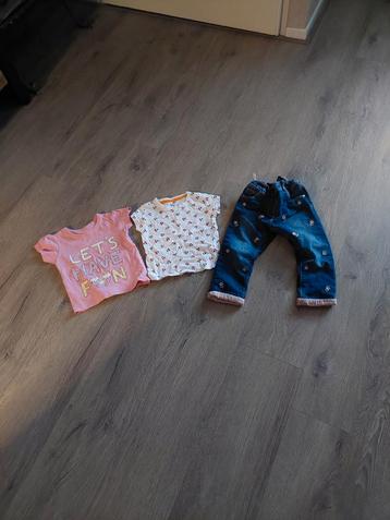 Kleding setje meisjes beschikbaar voor biedingen