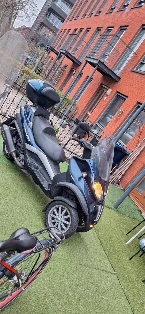 Mp3 piaggio 2009 €2750,-, Fietsen en Brommers, Snorfietsen en Snorscooters, Gebruikt, Piaggio, Benzine, Ophalen of Verzenden