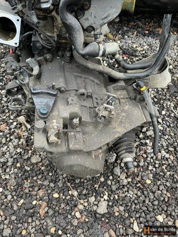 Versnellingsbak Volvo 2.4 5 Cilinder code: 1023705 beschikbaar voor biedingen